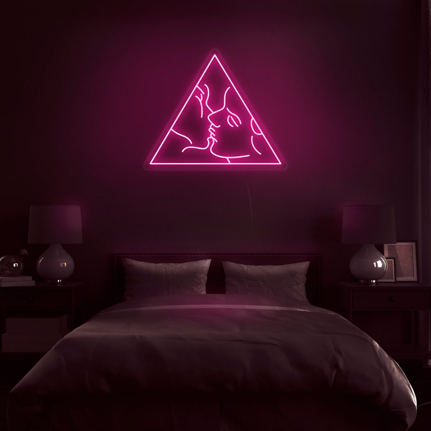 'Kiss' Neon Sign - Nuwave Neon