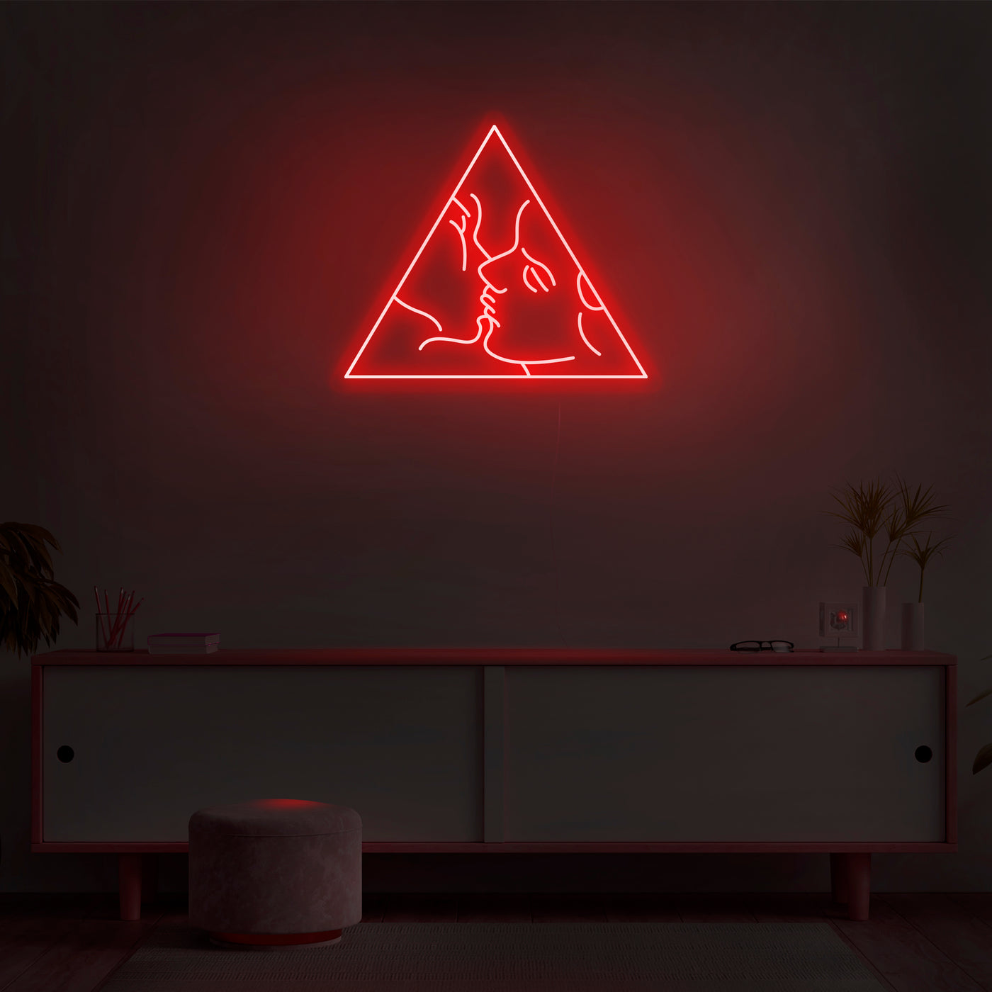 'Kiss' Neon Sign - Nuwave Neon